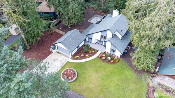 $1,390,000 | 11785 Penny Place Northeast, Bainbridge Island, WA 98110
