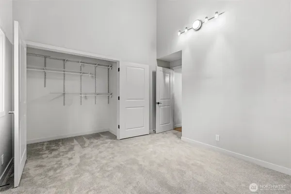 $1,390,000 | 11785 Penny Place Northeast, Bainbridge Island, WA 98110