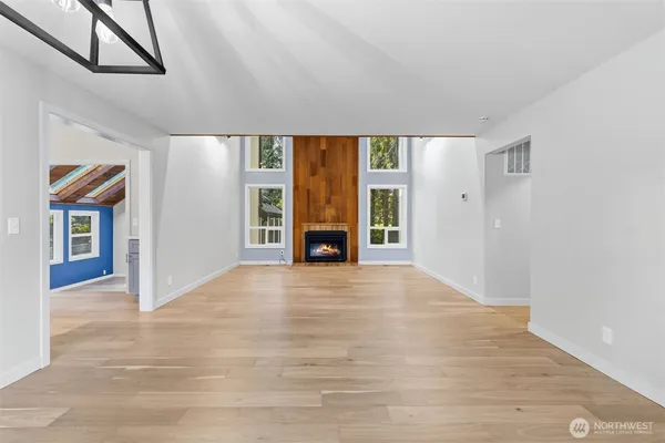 $1,390,000 | 11785 Penny Place Northeast, Bainbridge Island, WA 98110