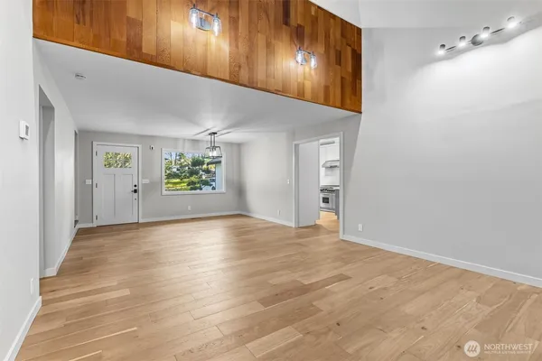 $1,390,000 | 11785 Penny Place Northeast, Bainbridge Island, WA 98110