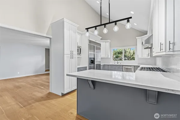 $1,390,000 | 11785 Penny Place Northeast, Bainbridge Island, WA 98110