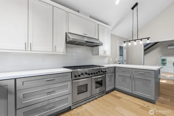 $1,390,000 | 11785 Penny Place Northeast, Bainbridge Island, WA 98110