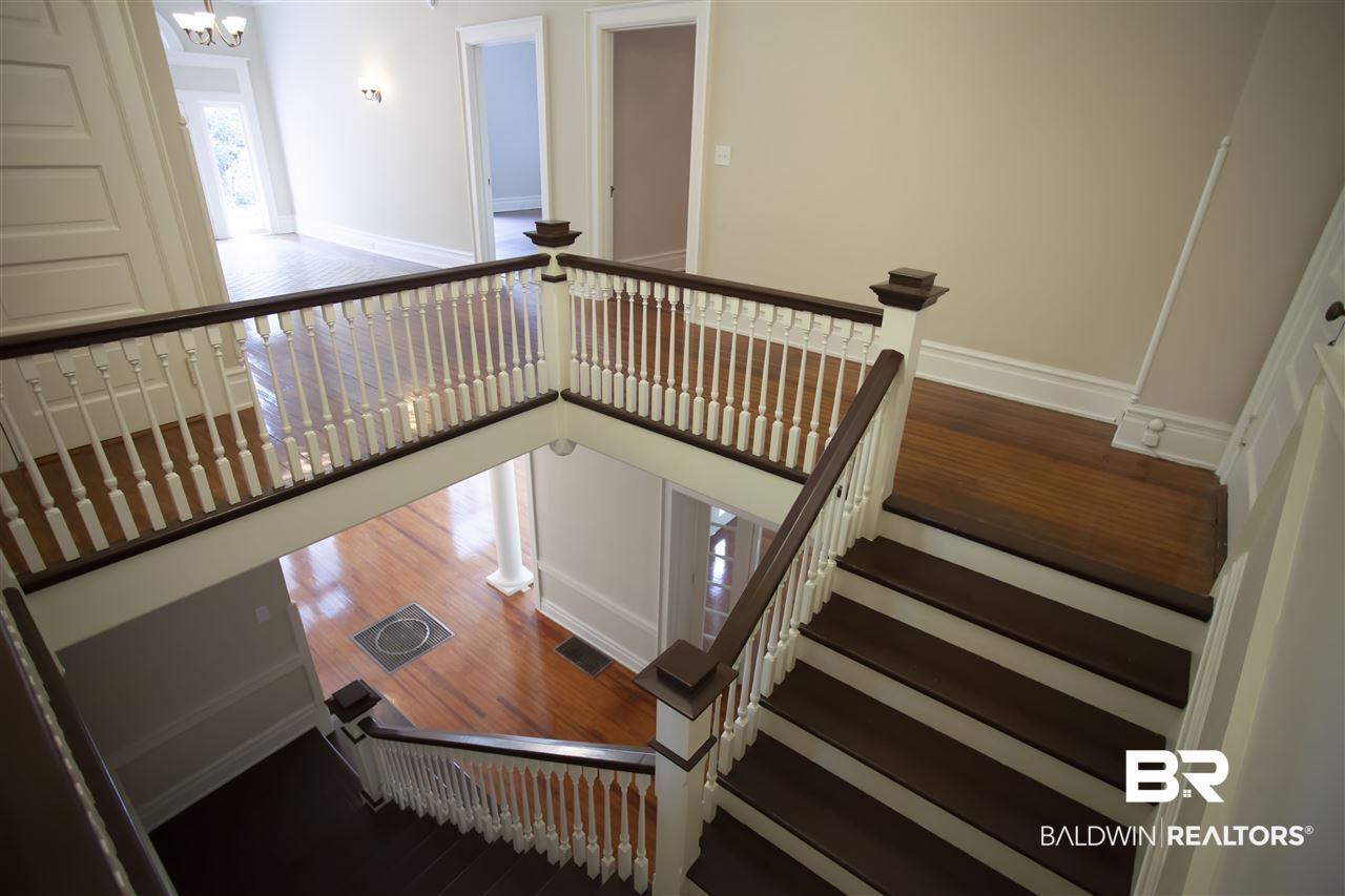 1658 Government Street Mobile, AL 36604 - Photo 8 of 36 Beautiful open staircase