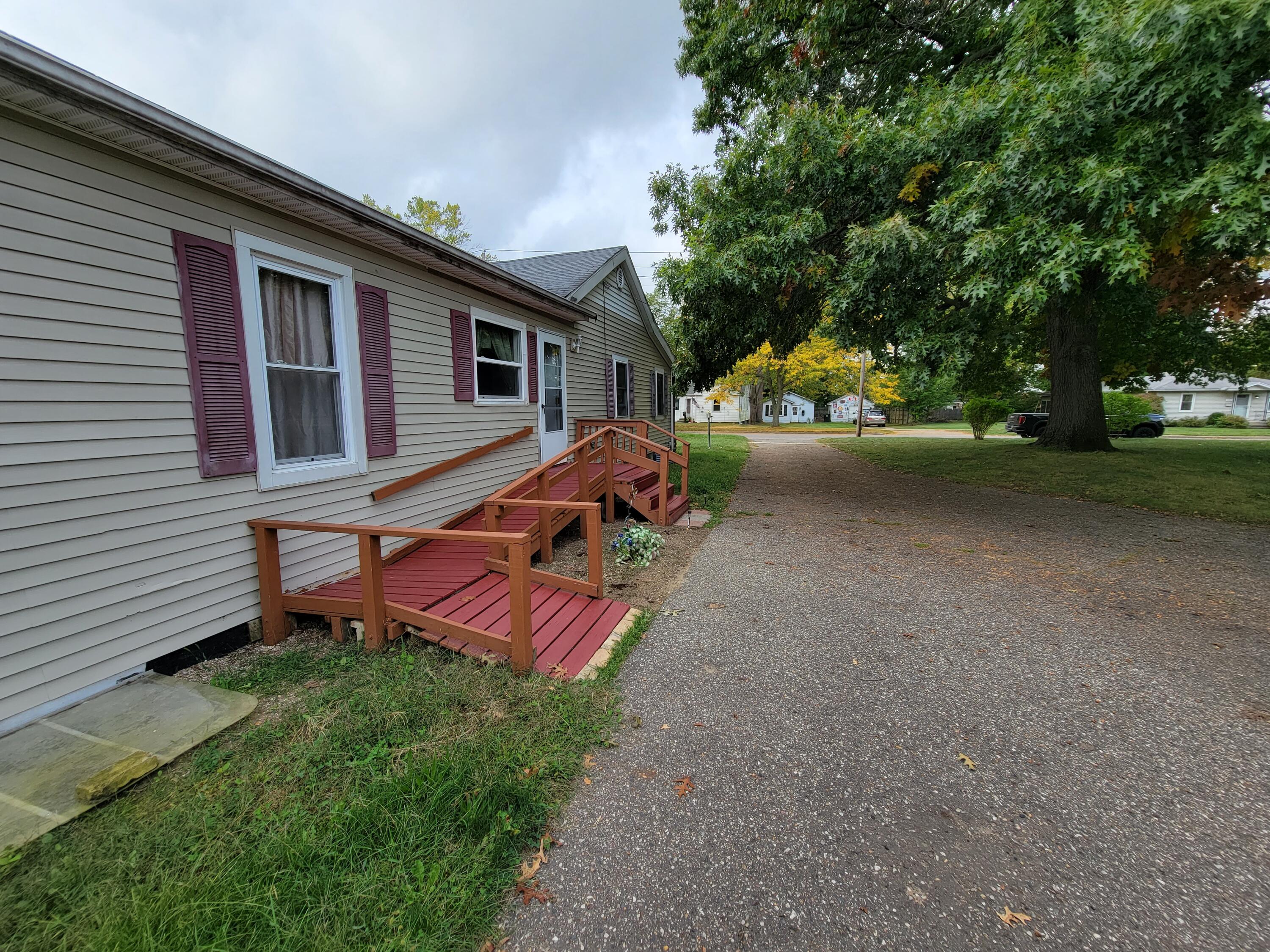 815 West Street Three Rivers, MI 49093 - Photo 22 of 22 20230926_111133