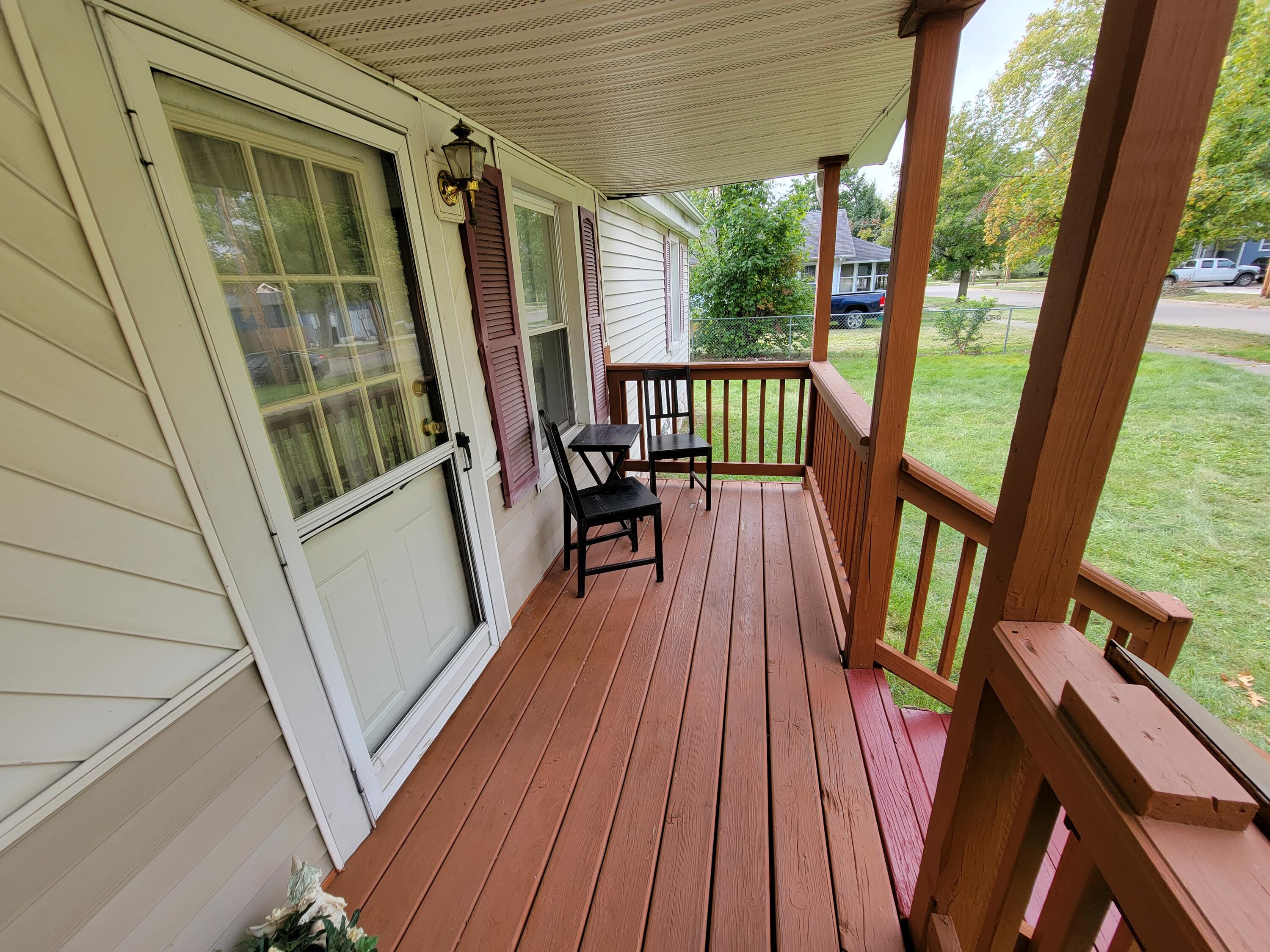 815 West Street Three Rivers, MI 49093 - Photo 5 of 22 20230926_110645