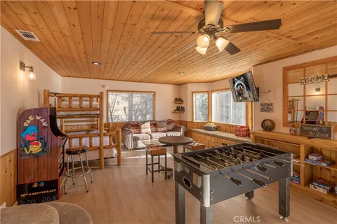 $769,000 | 43911 Yosemite Drive, Big Bear Lake, CA 92315