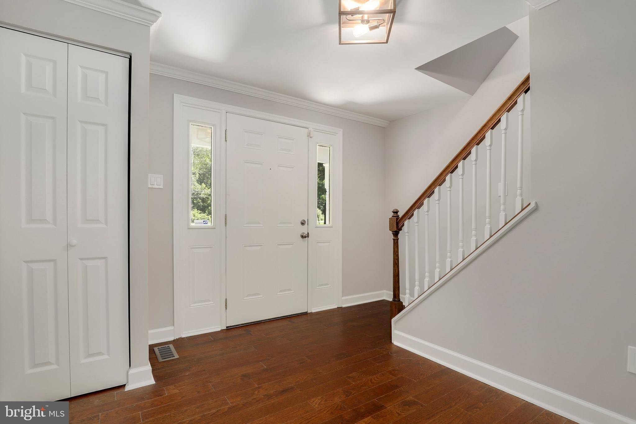 8368 Brock Bridge Road Laurel, MD 20724 - Photo 4 of 51