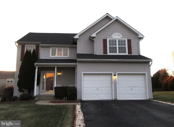 $3,100 | 136 Clear Creek Drive, Bear, DE 19701