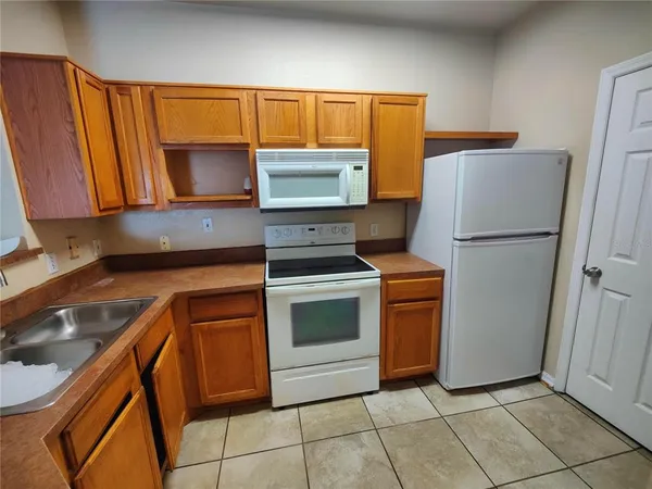 $1,699 | 3737 Castle Pines Lane, Unit 4424, Orlando, FL 32839