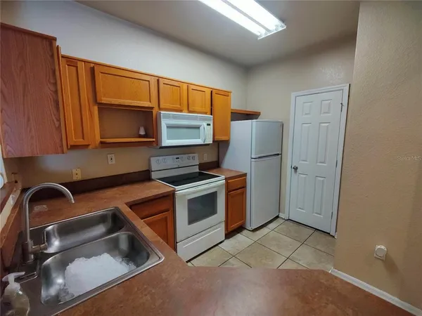 $1,699 | 3737 Castle Pines Lane, Unit 4424, Orlando, FL 32839