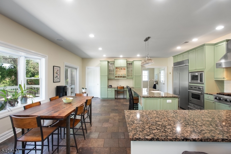 286 Harlingen Road Belle Mead, NJ 08502 - Photo 7 of 50
