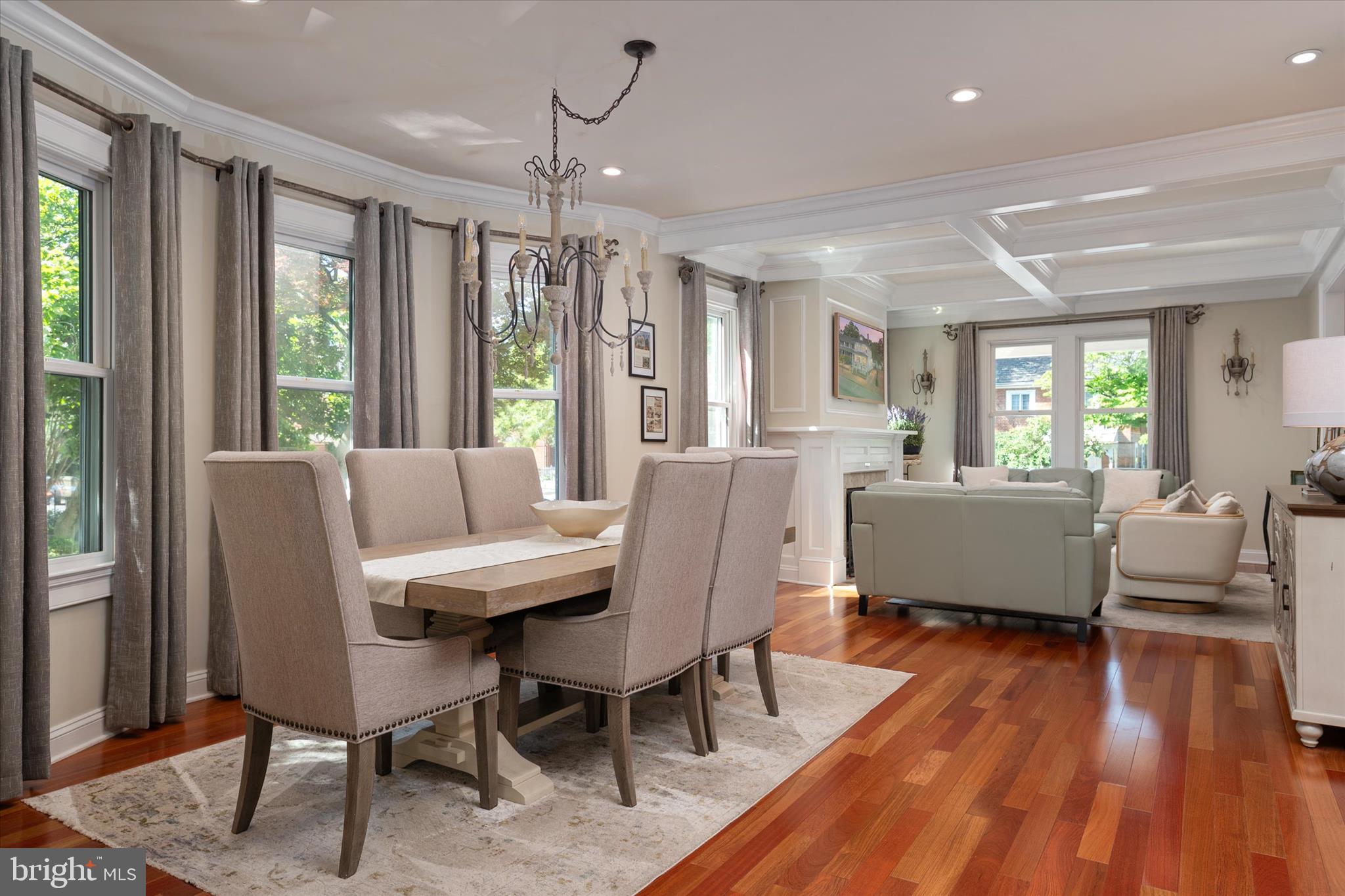 238 King George Street Annapolis, MD 21401 - Photo 11 of 55 Elegant dining room
