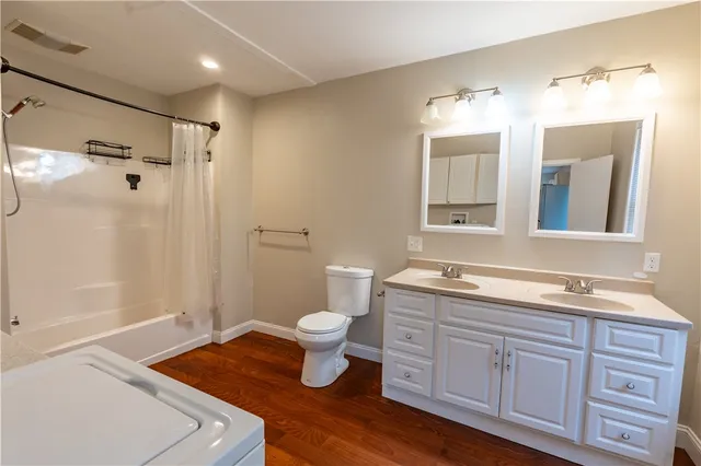 $665,000 | 18 Railroad Avenue, South Kingstown, RI 02892