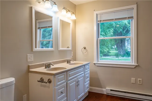 $665,000 | 18 Railroad Avenue, South Kingstown, RI 02892