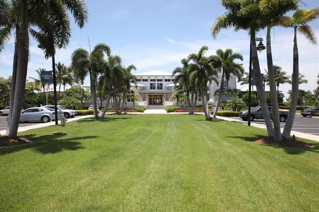 $850,000 | 295 Compass Point Drive, Unit 201, Bradenton, FL 34209
