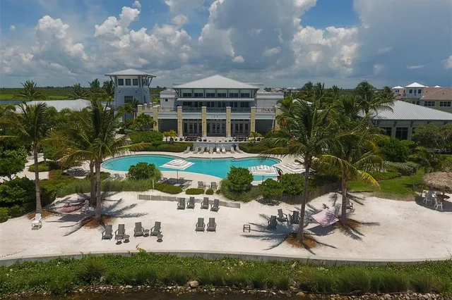 $850,000 | 295 Compass Point Drive, Unit 201, Bradenton, FL 34209