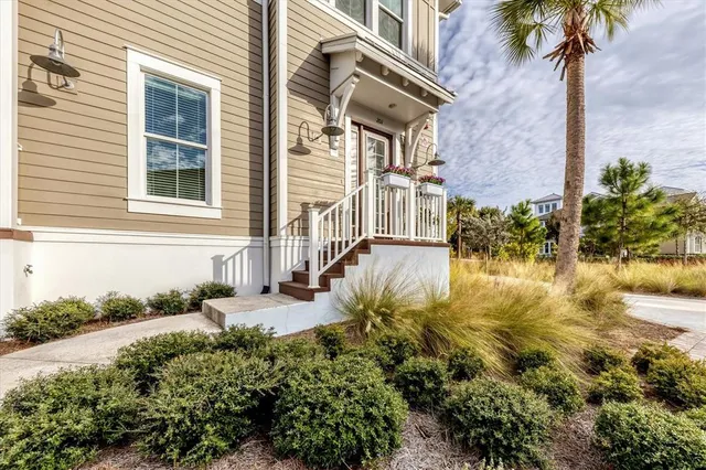 $850,000 | 295 Compass Point Drive, Unit 201, Bradenton, FL 34209