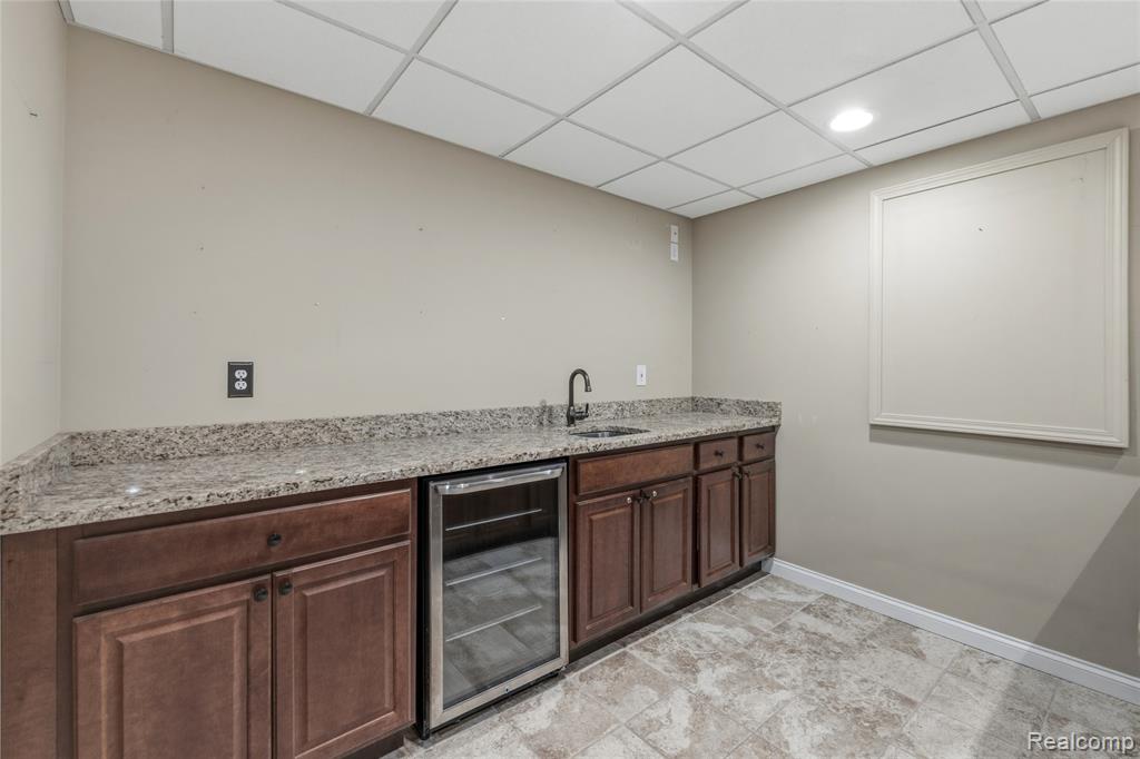 1028 Chesapeake Rochester Hills, MI 48307 - Photo 44 of 52