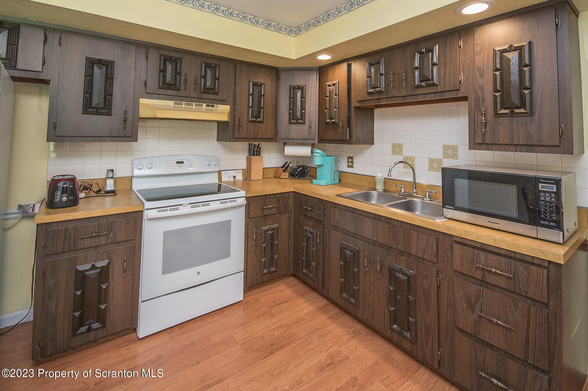 400 Rear Packer Avoca, PA 18641 - Photo 5 of 24 Gallery Image 5