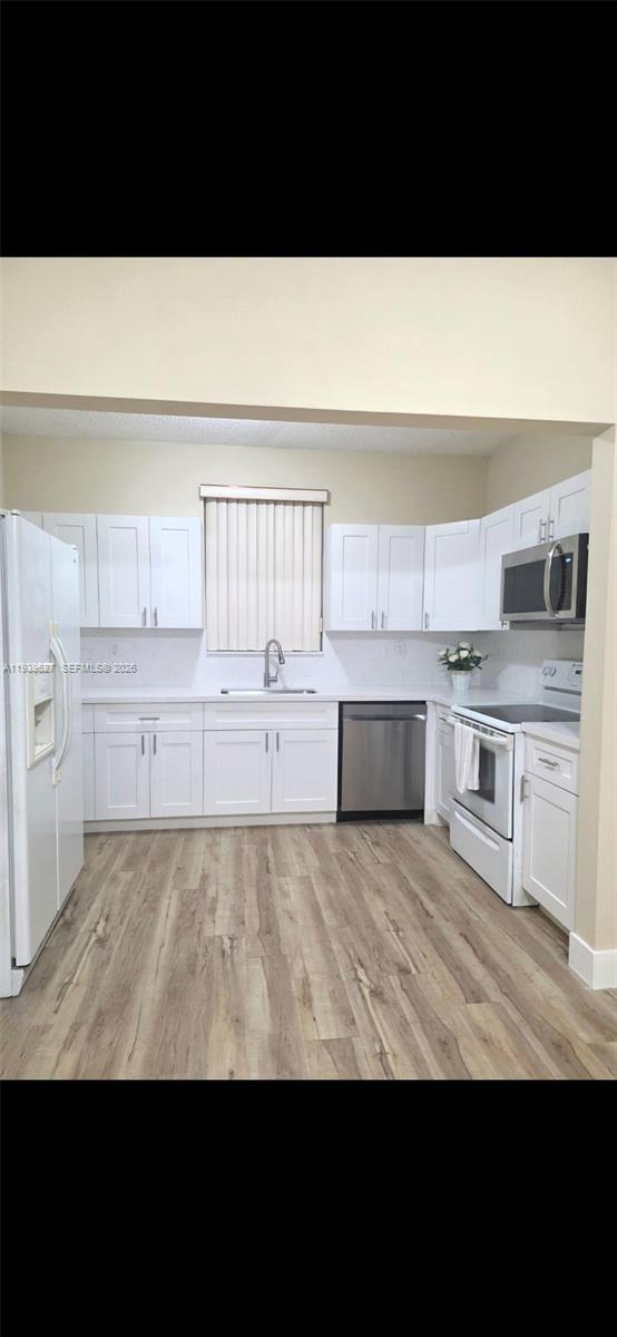 2924 Southwest 26th Street Miami, FL 33133 - Photo 7 of 24