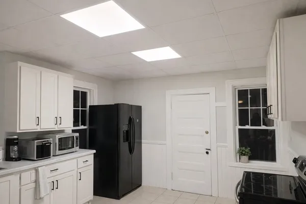 $4,800 | 67 Hillside Street, Unit 1, Boston, MA 02120