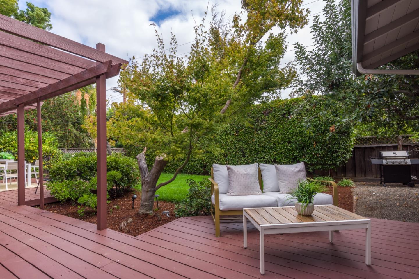 1420 South Mary Avenue Sunnyvale, CA 94087 - Photo 21 of 24 a outdoor view with a sitting space