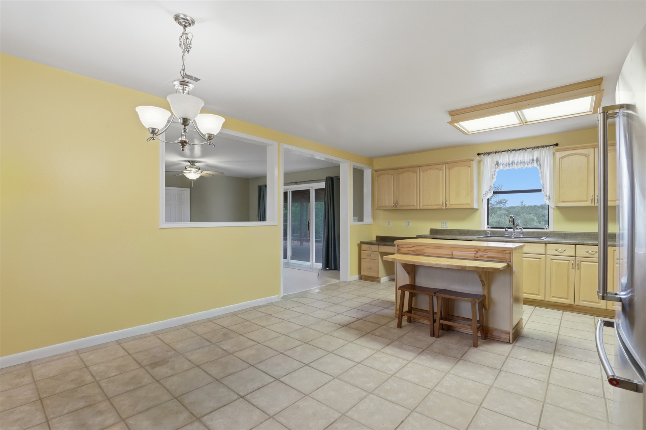 27600 Ranch To Market 1431 Marble Falls, TX 78654 - Photo 6 of 33 Huge Country Kitchen with Eating Space