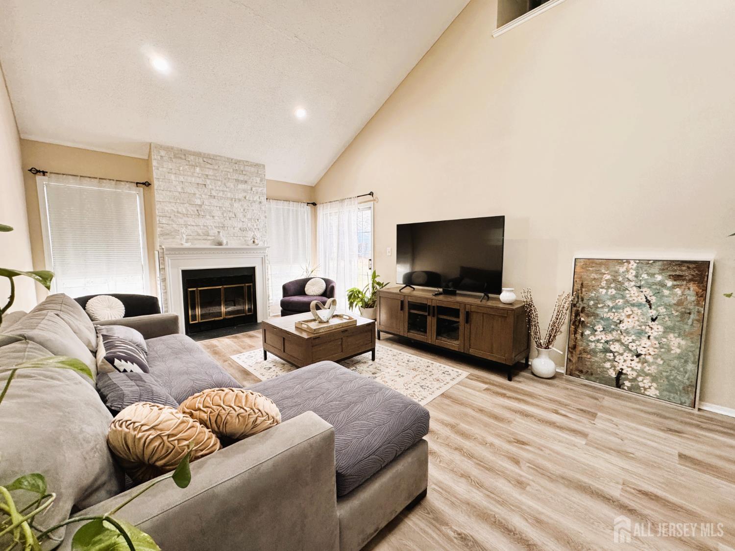 4 C Rutherford Hayes Drive Monroe Township, NJ 08831 - Photo 7 of 28