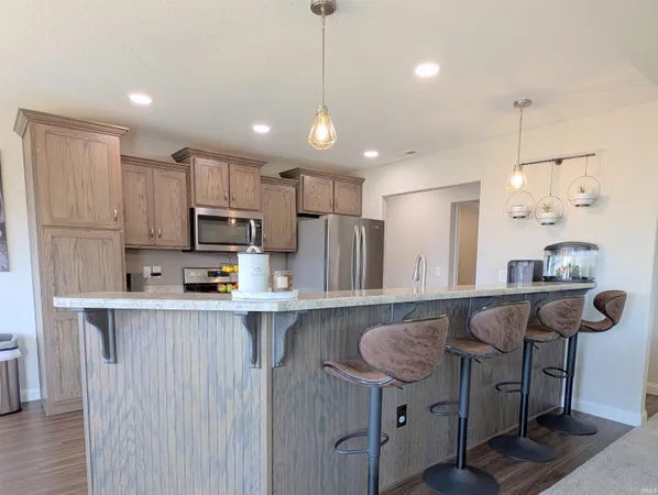 $345,000 | 731 Willowbrook Trail, Bluffton, IN 46714