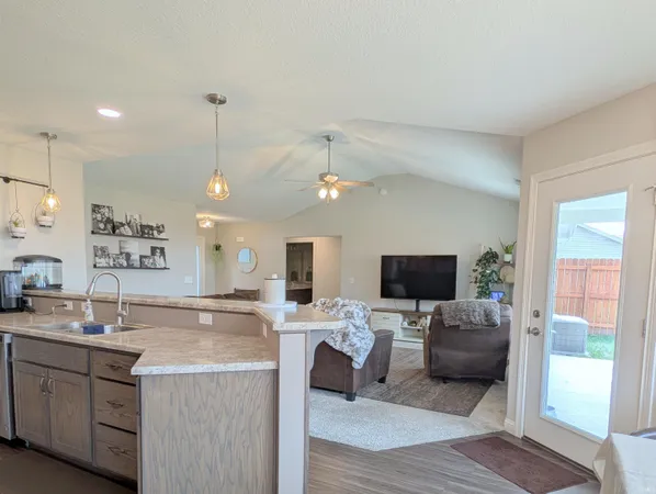 $345,000 | 731 Willowbrook Trail, Bluffton, IN 46714