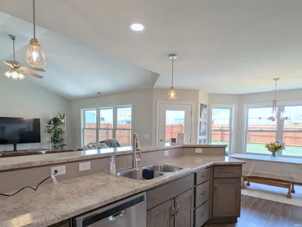 $345,000 | 731 Willowbrook Trail, Bluffton, IN 46714
