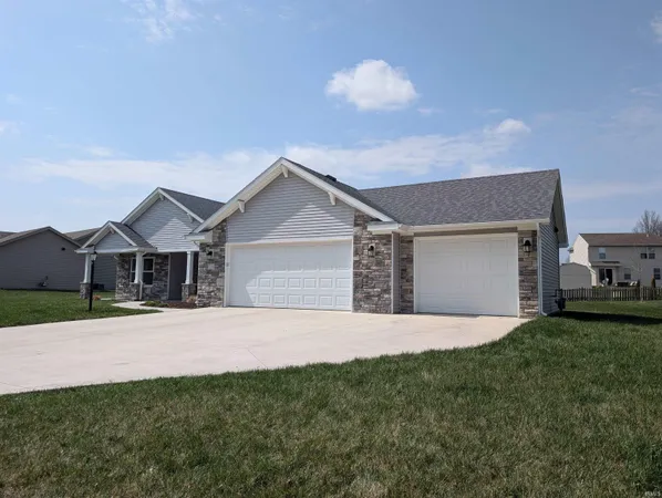 $345,000 | 731 Willowbrook Trail, Bluffton, IN 46714