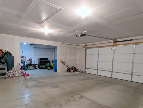 $345,000 | 731 Willowbrook Trail, Bluffton, IN 46714