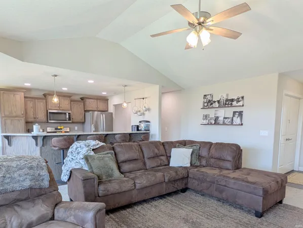 $345,000 | 731 Willowbrook Trail, Bluffton, IN 46714