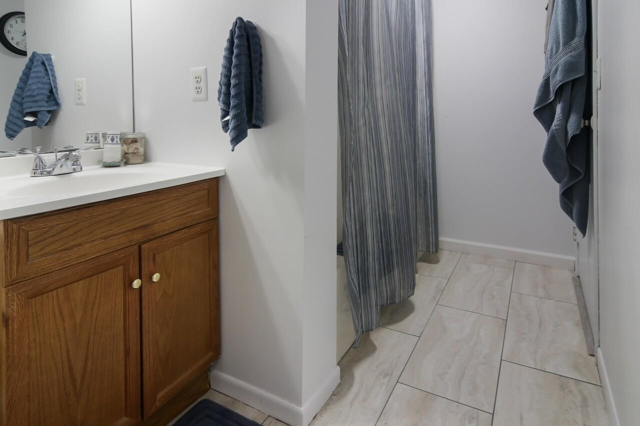7756 East Birch Point Road Traverse City, MI 49684 - Photo 9 of 30 1895652-8.JPG