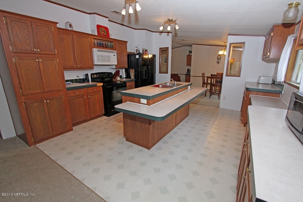 2073 Gentlebreeze Road Middleburg, FL 32068 - Photo 13 of 31 Kitchen1