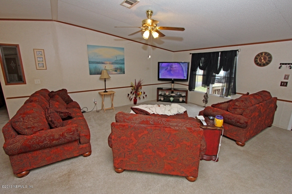 2073 Gentlebreeze Road Middleburg, FL 32068 - Photo 10 of 31 FamilyRoom1