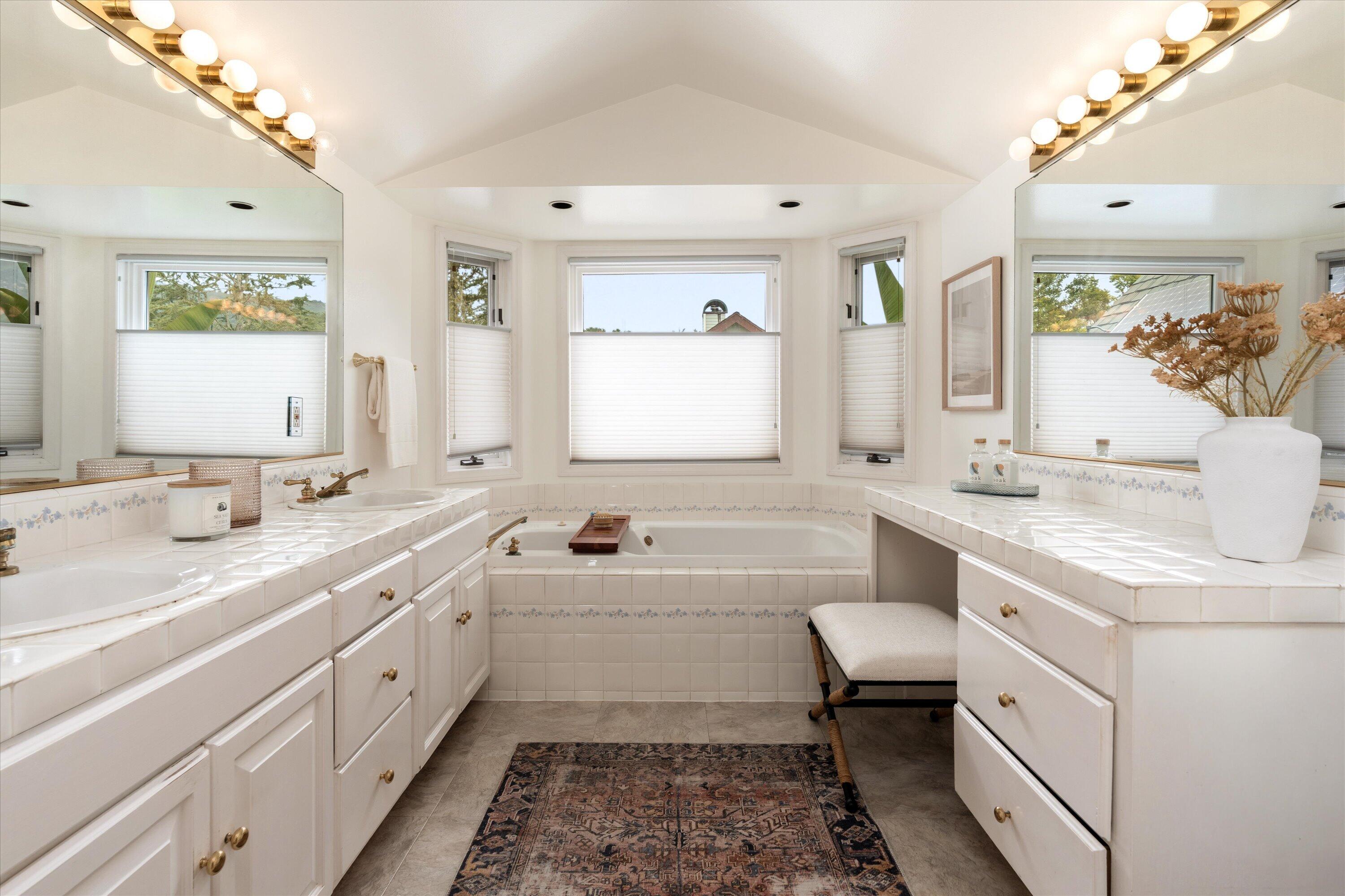 176 Toro Canyon Road Carpinteria, CA 93013 - Photo 29 of 40 Primary Bathroom