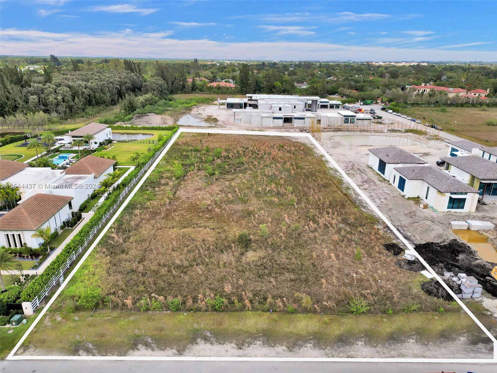 16745 Stratford Court Southwest Ranches, FL 33331 - Photo 24 of 26 a view of a swimming pool