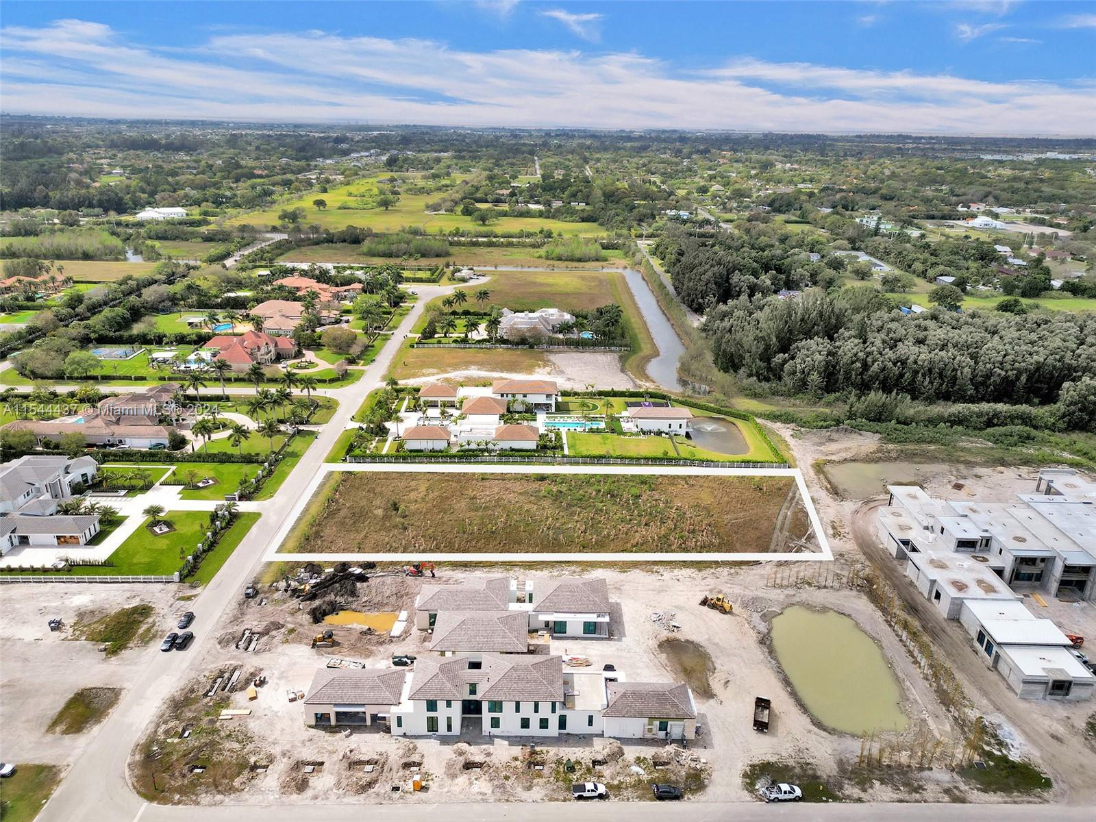 16745 Stratford Court Southwest Ranches, FL 33331 - Photo 10 of 26 a view of a city