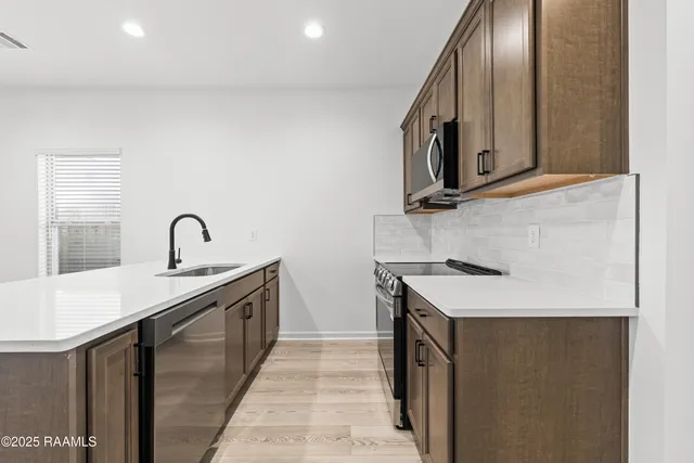 $227,999 | 104 Ridgedale, Scott, LA 70583