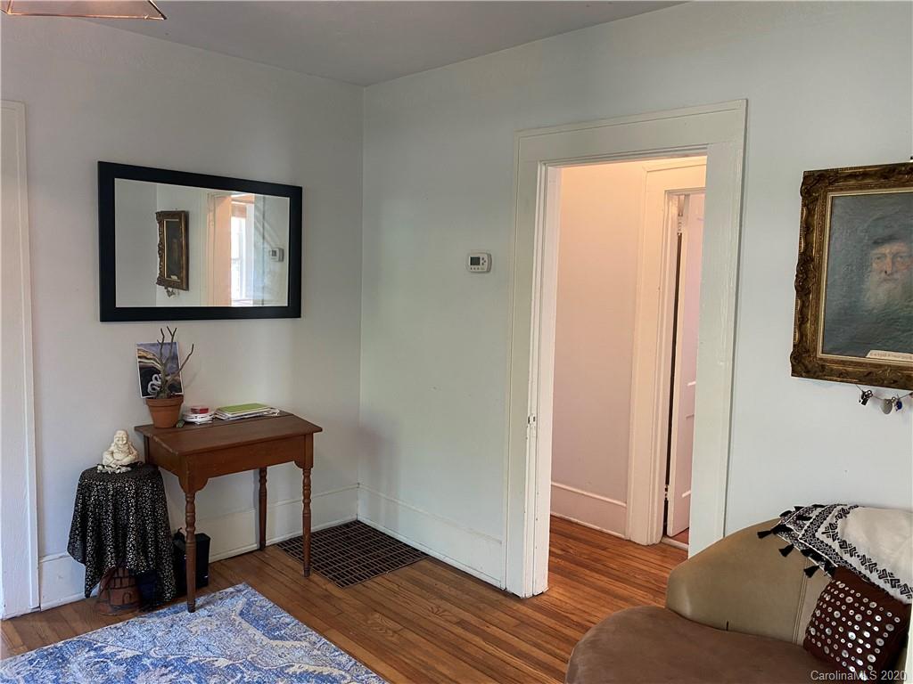 22 Chatham Road Asheville, NC 28804 - Photo 12 of 21 Gallery Image 12