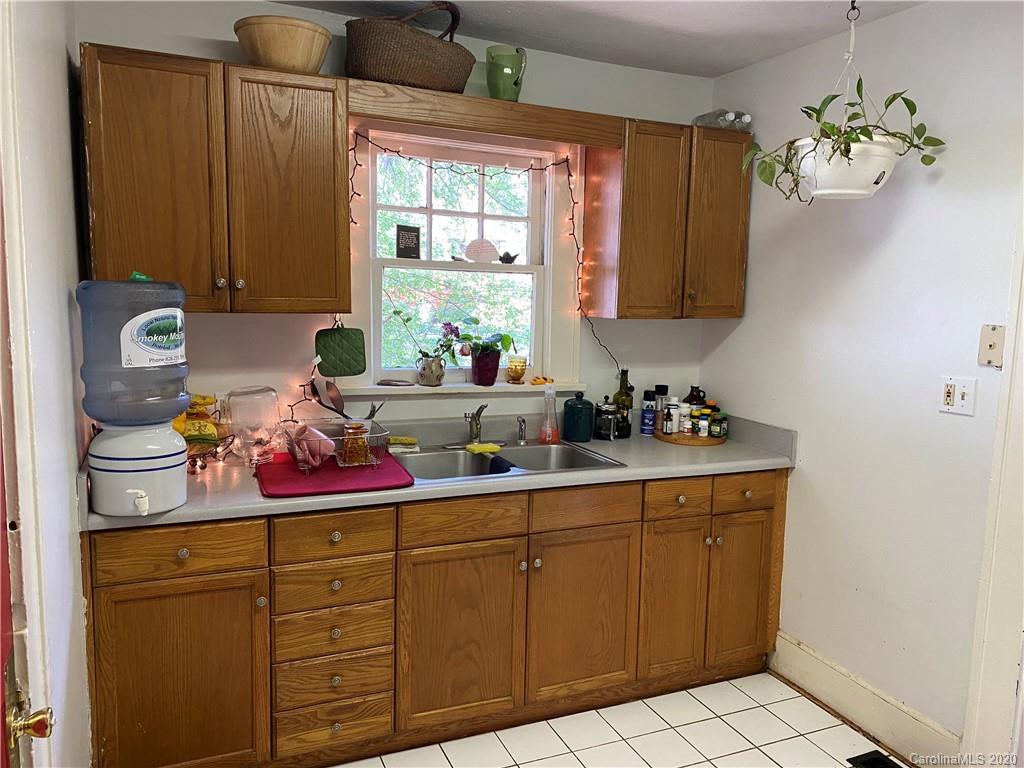 22 Chatham Road Asheville, NC 28804 - Photo 15 of 21 Gallery Image 15