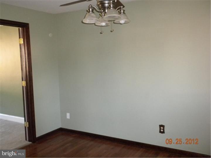 46 Anvil Road Aston, PA 19014 - Photo 5 of 18 Dining Room