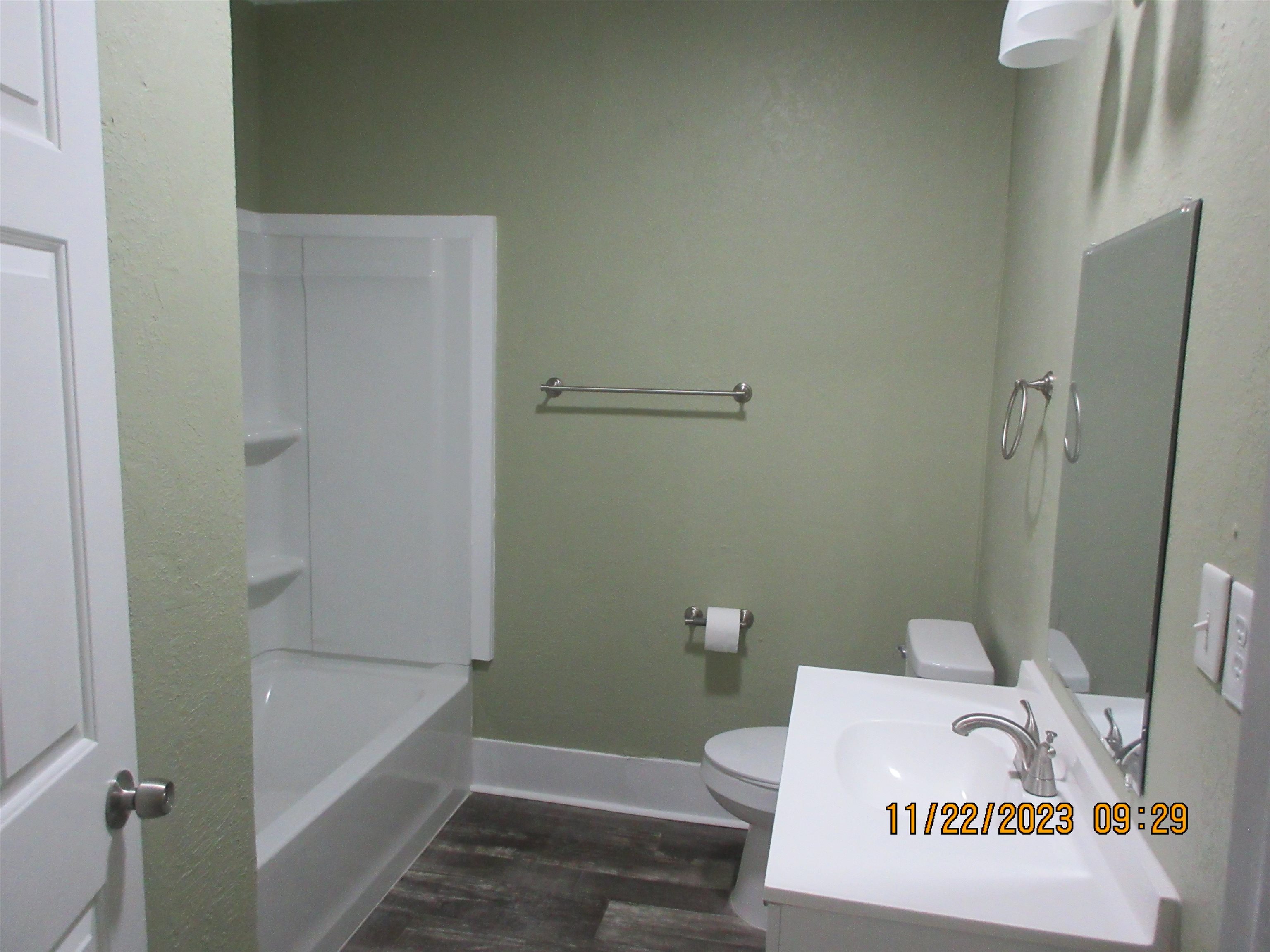4036 Concord Road Gates, TN 38037 - Photo 8 of 19 a bathroom with a toilet and a bathtub