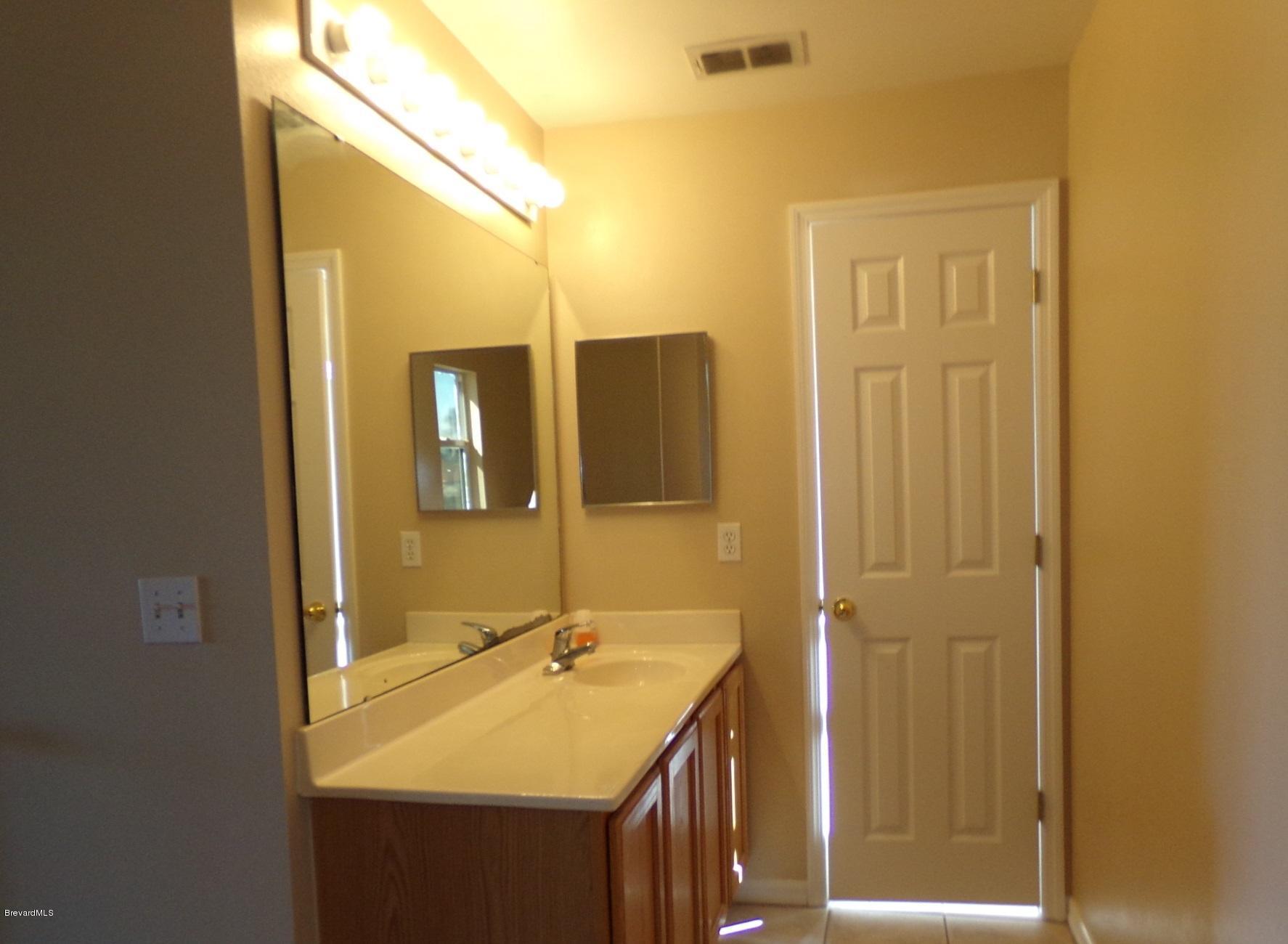 231 Gamewell Road Southwest Palm Bay, FL 32908 - Photo 16 of 22 16 - master bath