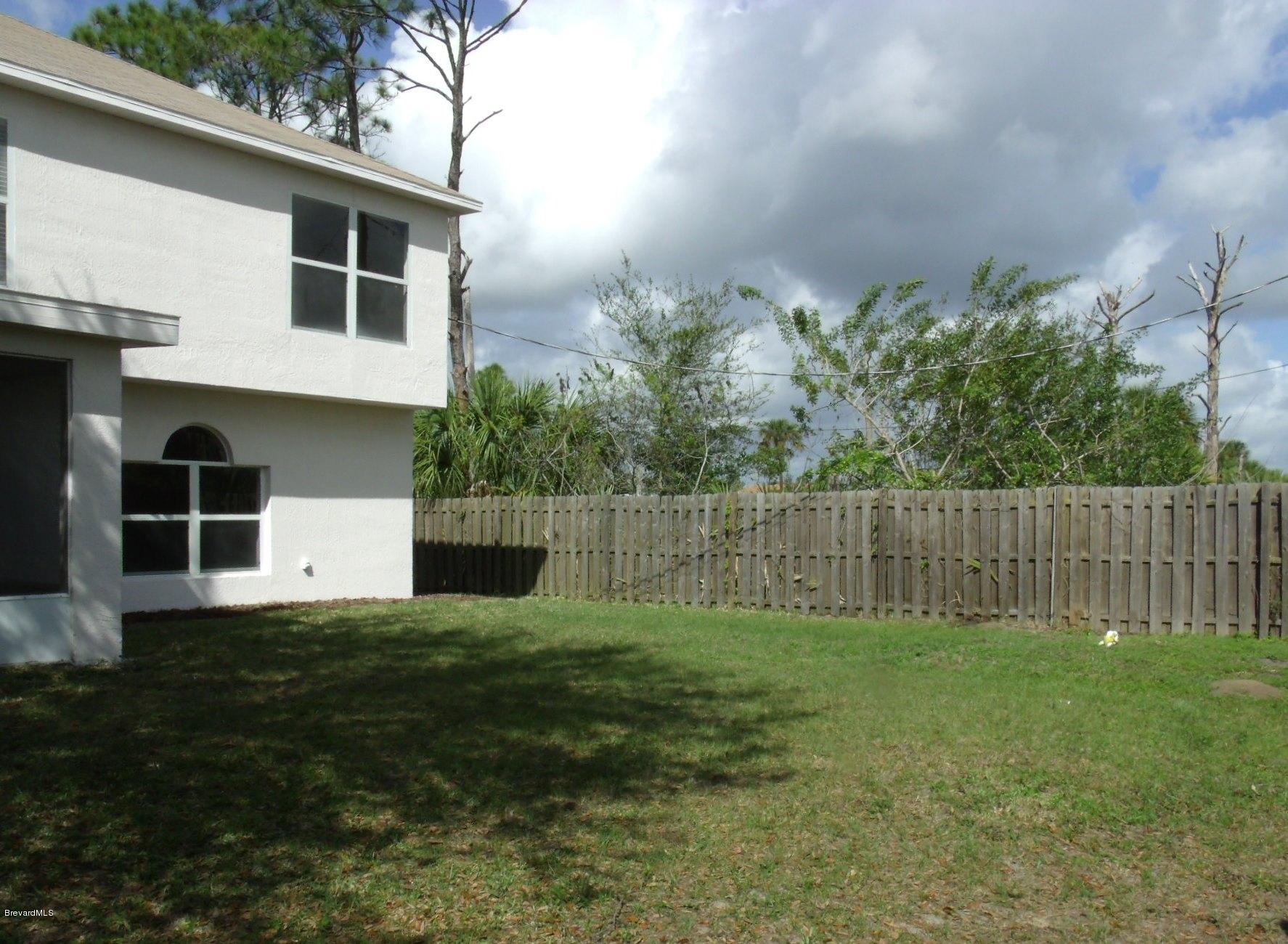 231 Gamewell Road Southwest Palm Bay, FL 32908 - Photo 19 of 22 19 - back yard