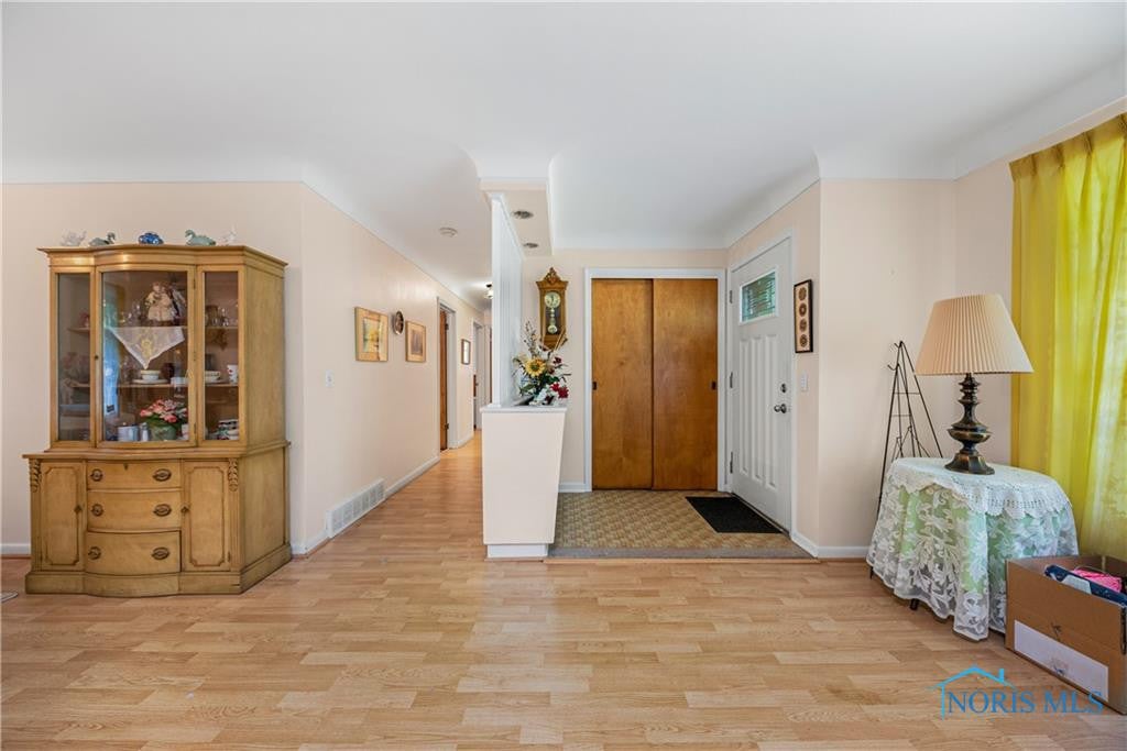 5256 Rowland Road Toledo, OH 43613 - Photo 4 of 31 Gallery Image 4