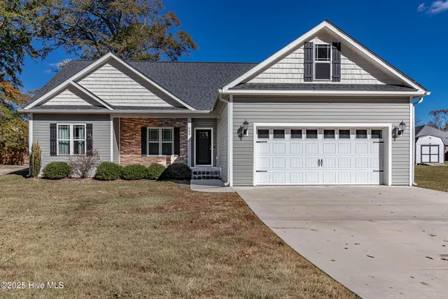 $289,900 | 540 South Beston Road, La Grange, NC 28551