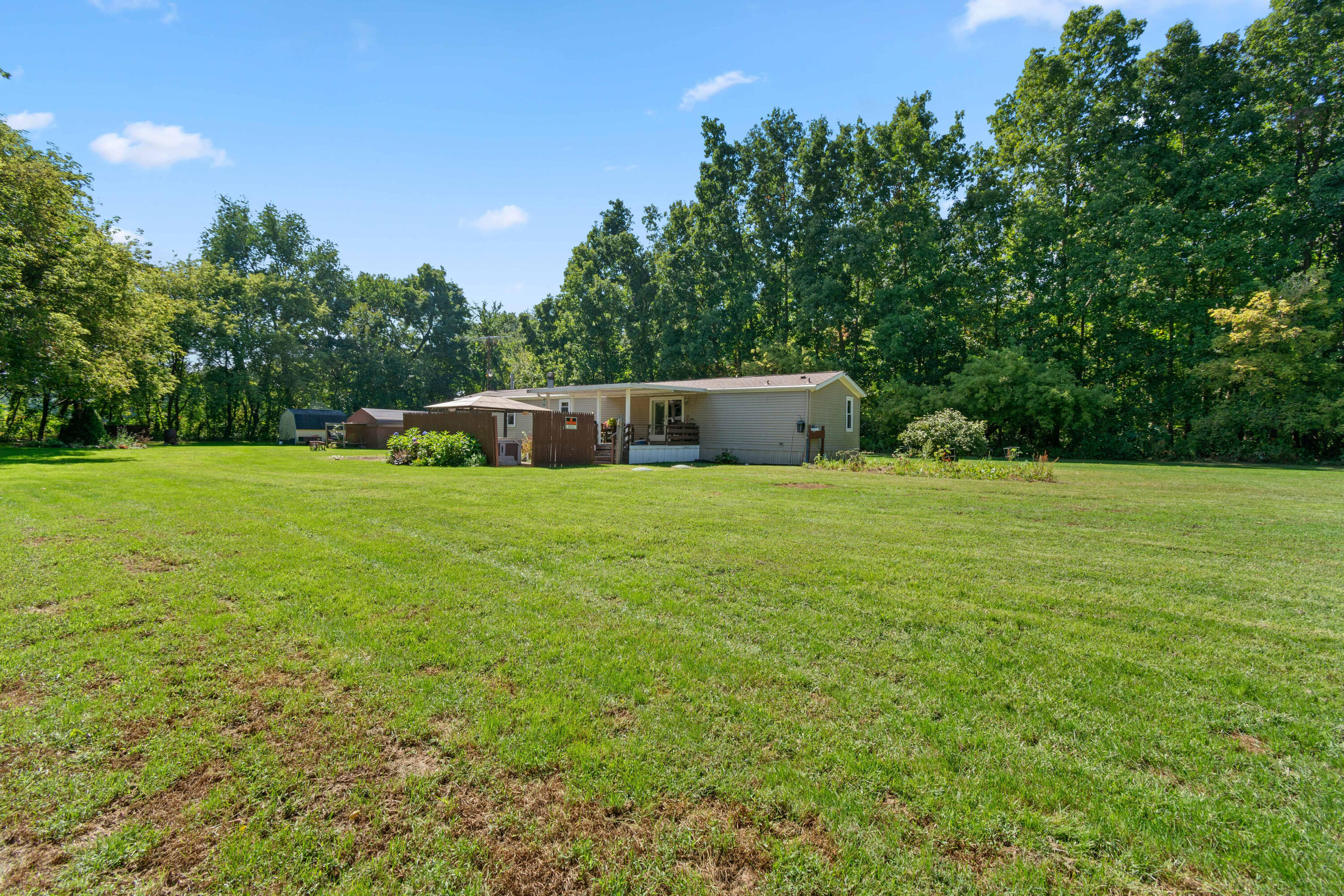 11333 Strait Road Jonesville, MI 49250 - Photo 30 of 38 21